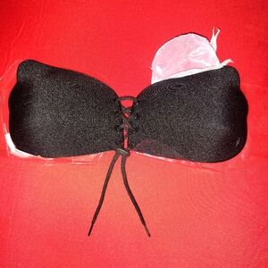 Black Lace-Up Strapless Bra